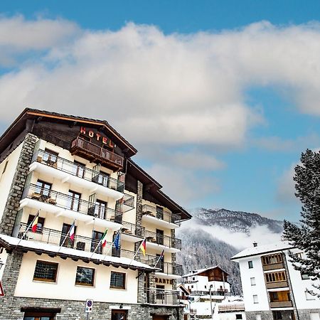 Hotel Bijou Valtournenche Eksteriør bilde
