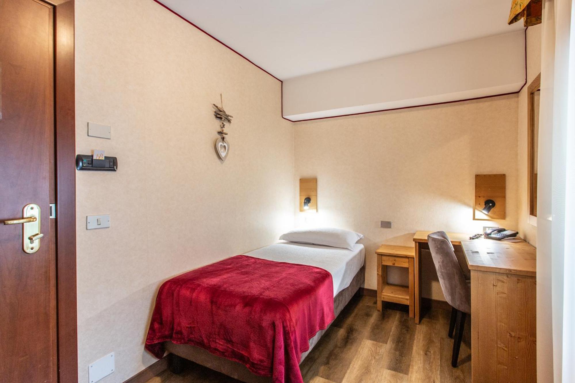Hotel Bijou Valtournenche Eksteriør bilde