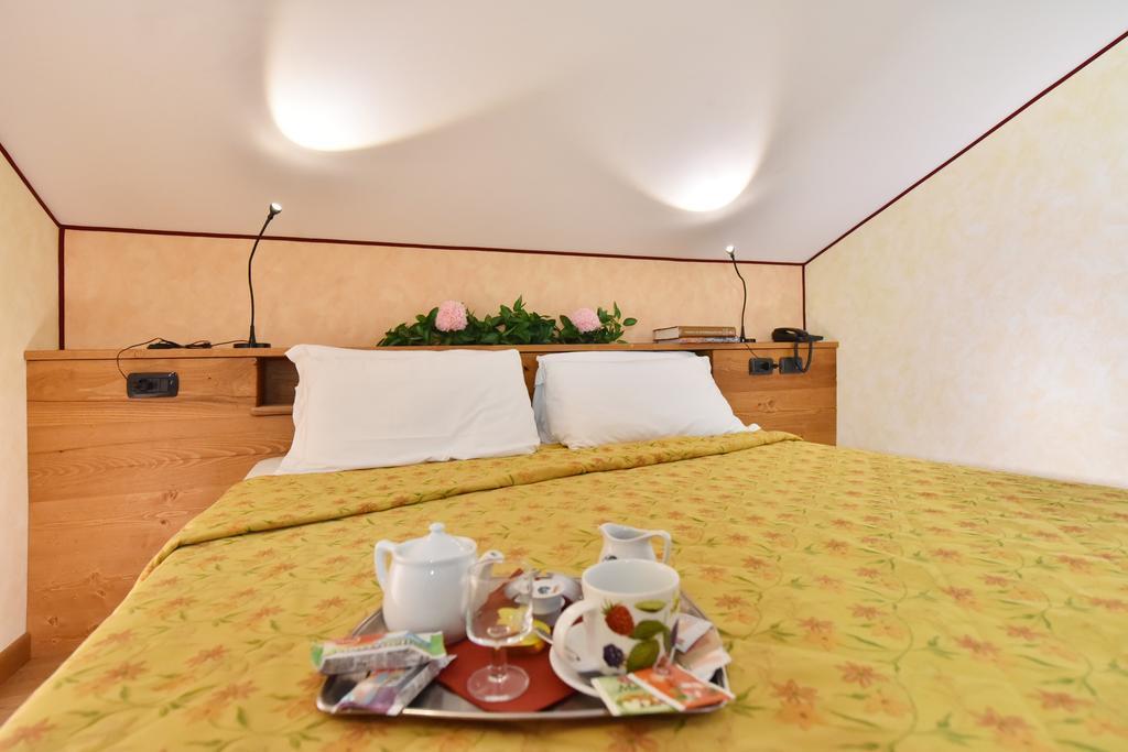 Hotel Bijou Valtournenche Eksteriør bilde