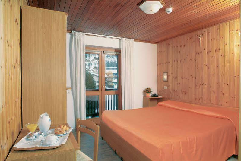 Hotel Bijou Valtournenche Eksteriør bilde